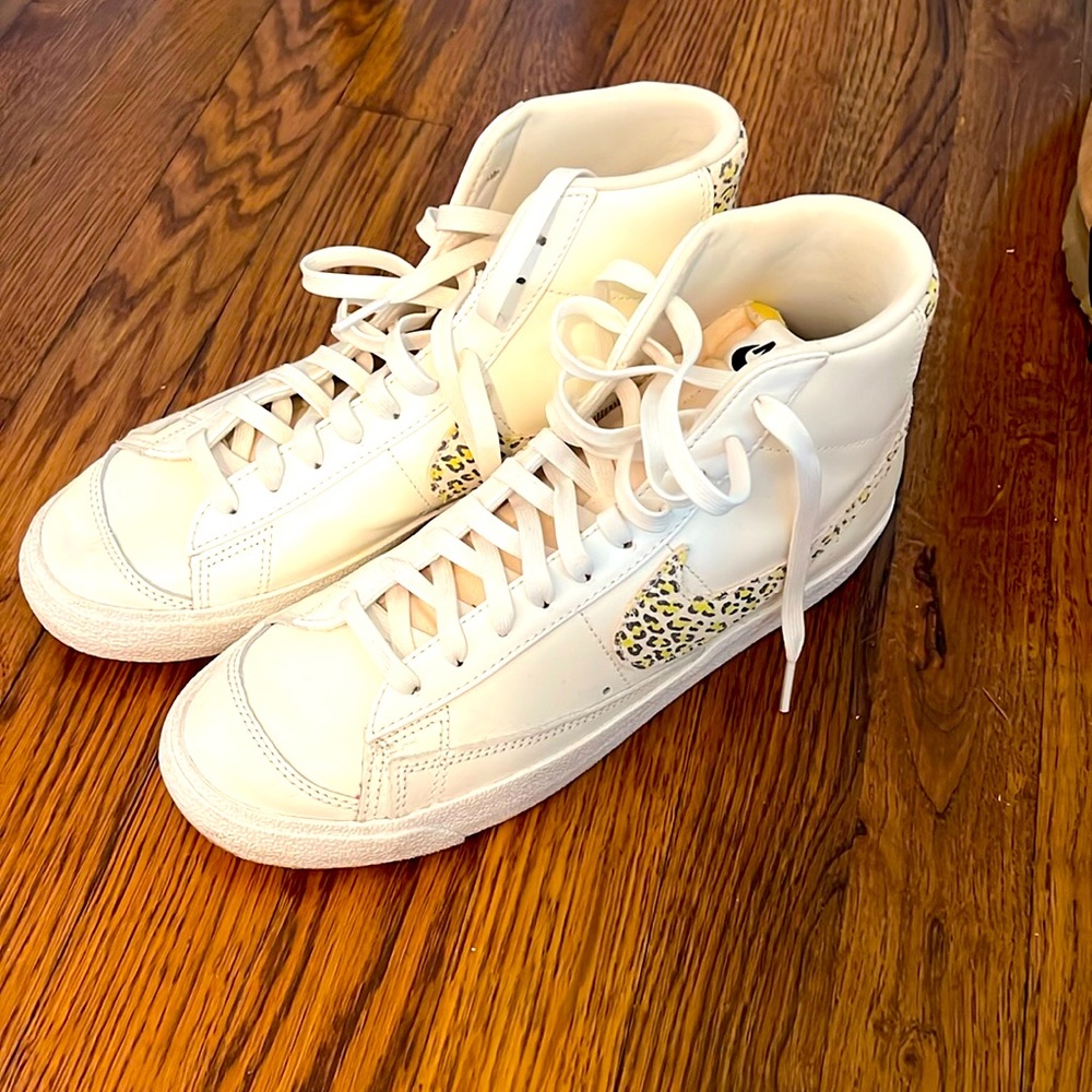Nike Blazer Mid '77 SE 'Lemon Leopard' LIKE NEW sz 9.5